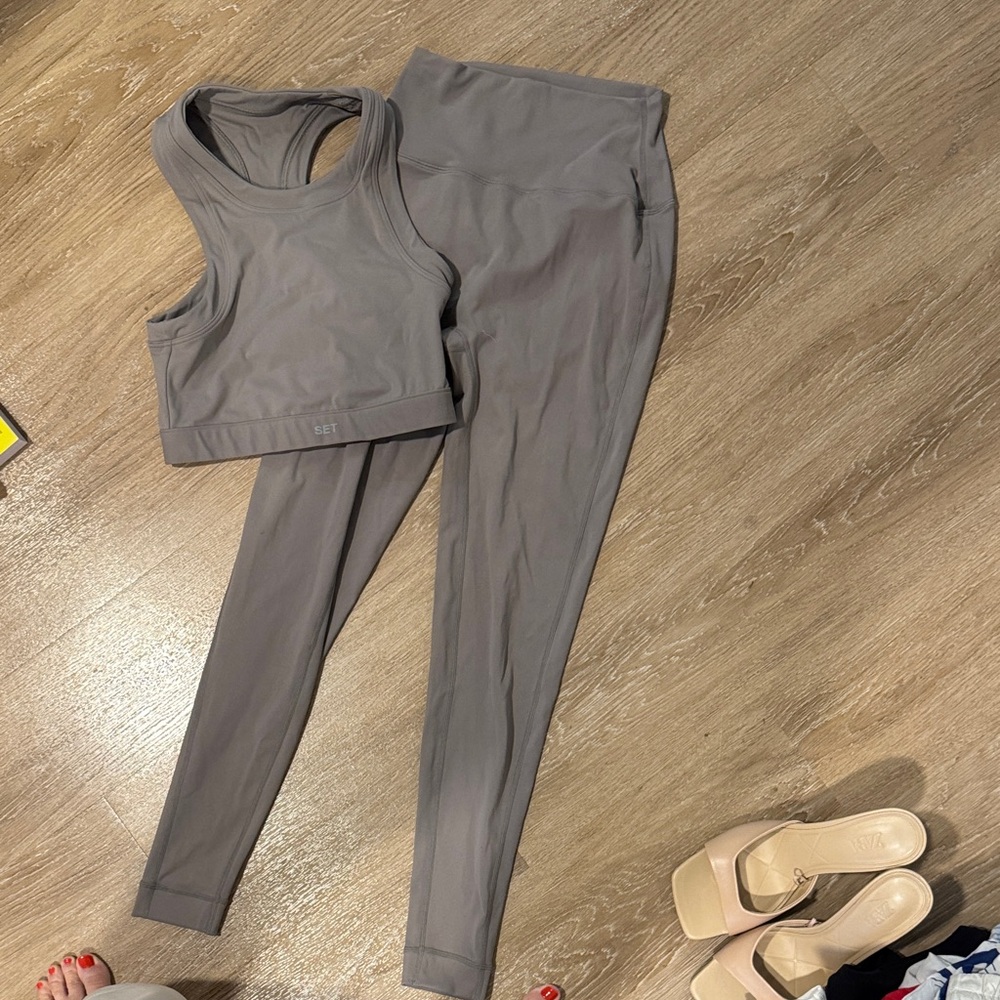 SET ACTIVE gray/ mauve lavender set